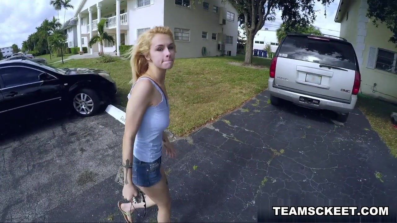 Lilli Dixon in Public Sex For Cash
