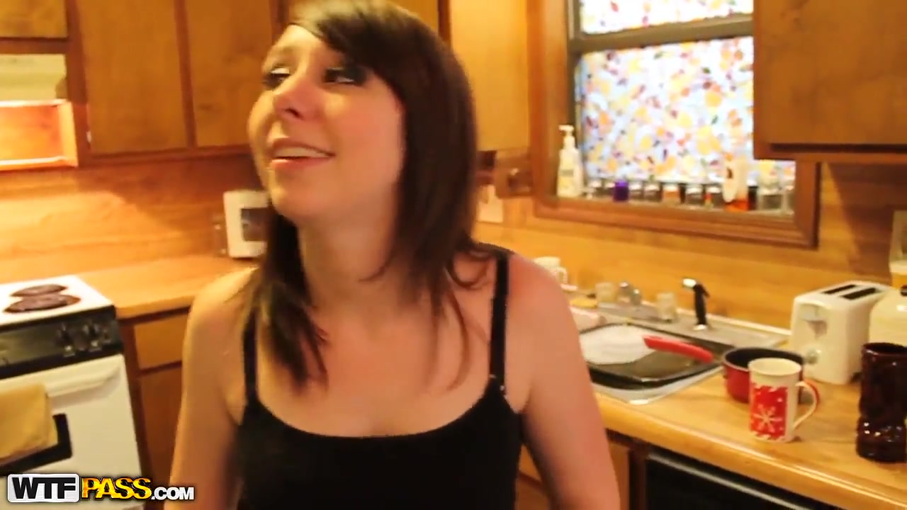 Amateur dude has nice sex with his girlfriend
