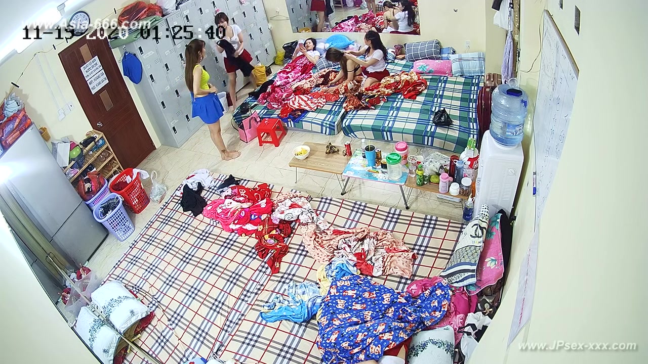 chinese girls dormitory.8