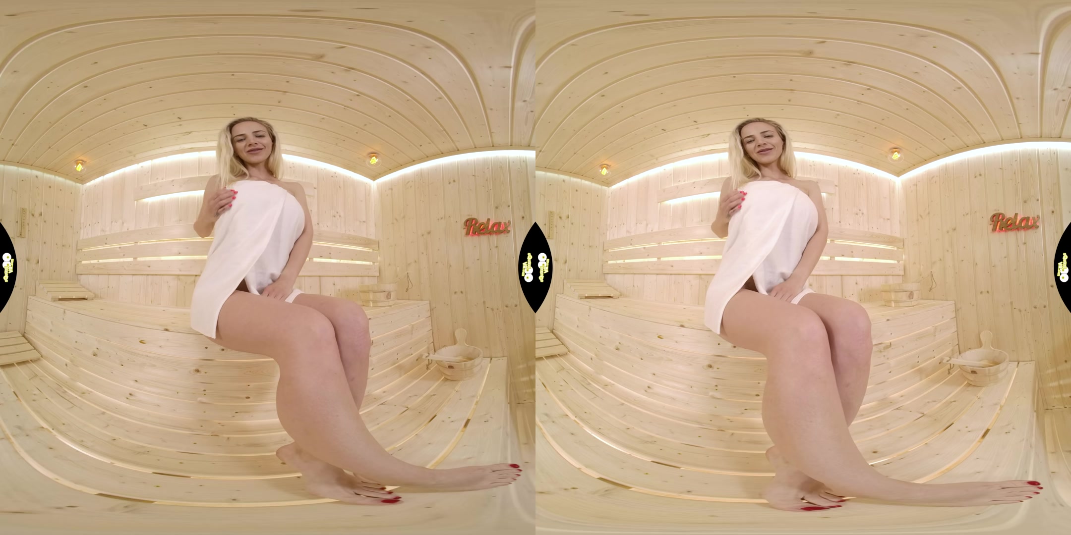 Play in Sauna - SqueezeVR