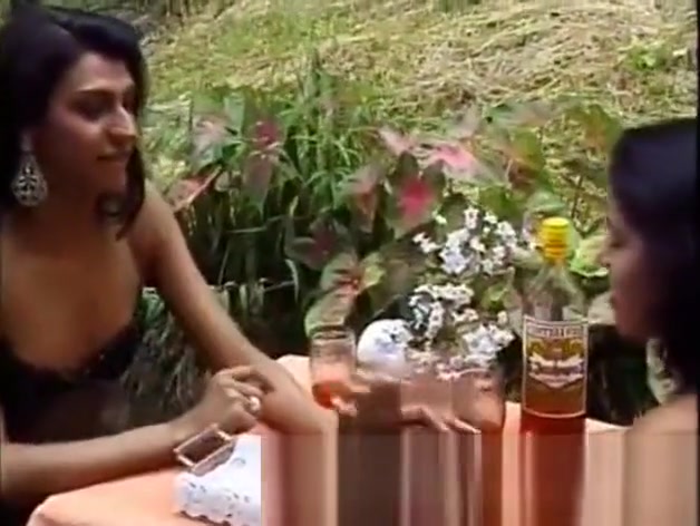 Tall tranny eats girls pussy outdoor