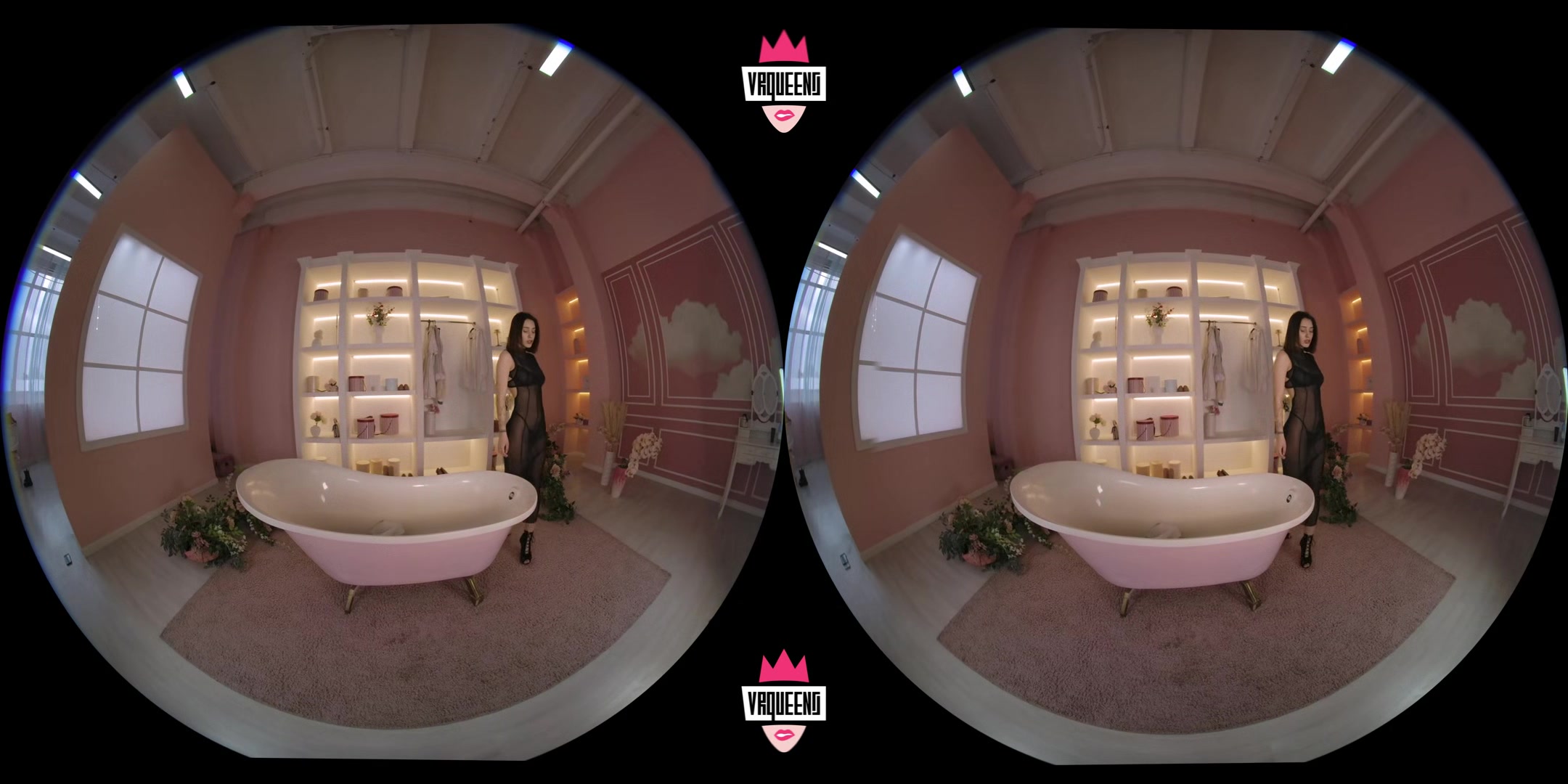 She Is Back For You - Vr Queens
