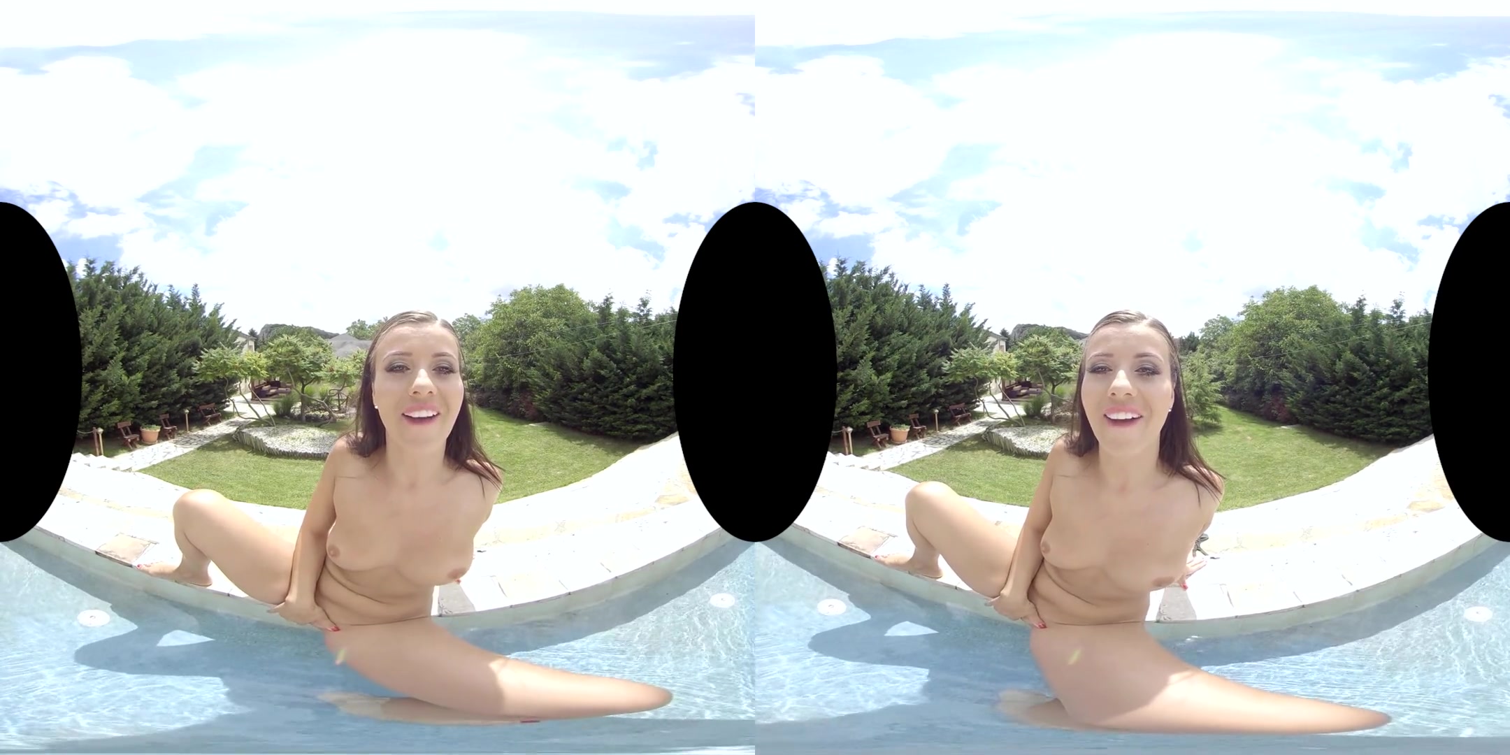 Vicky Love in Pool Of Love - - RealityLovers