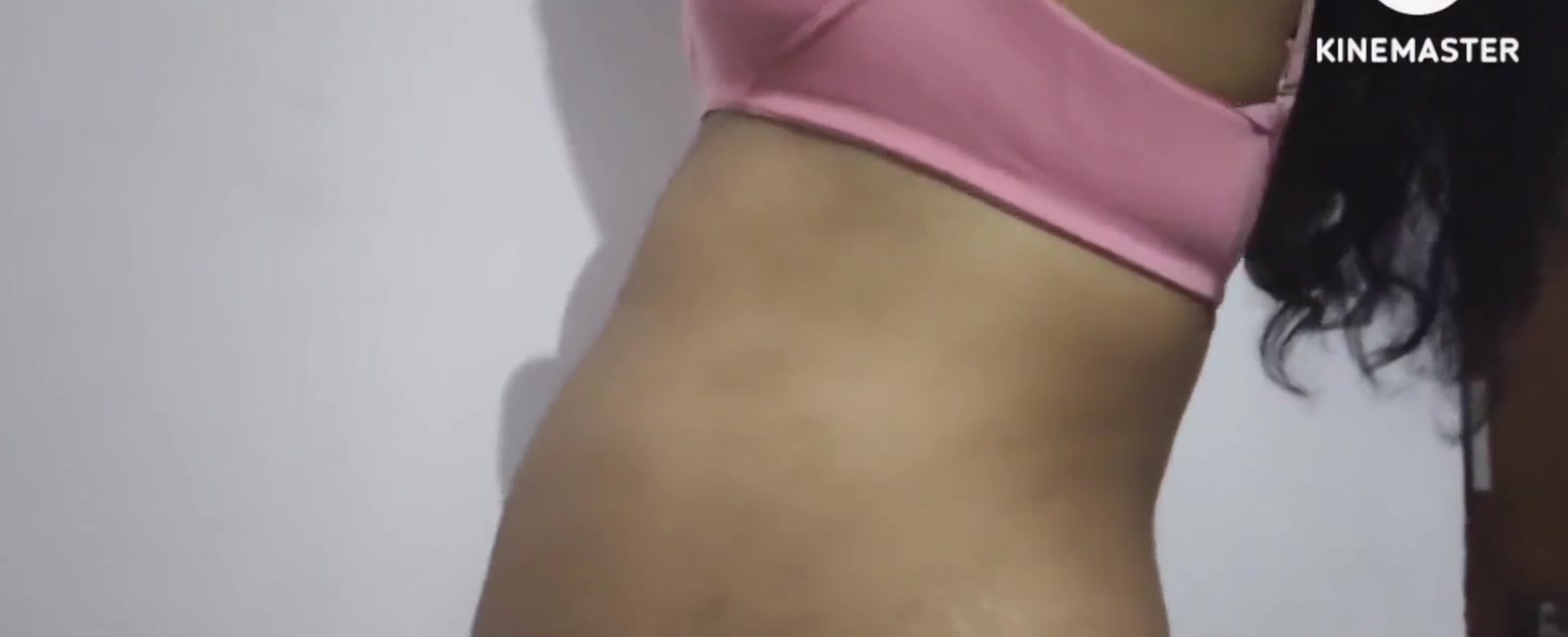 Desi Indian Pregnent Wife Showing Boobs N Pussy N Fingering