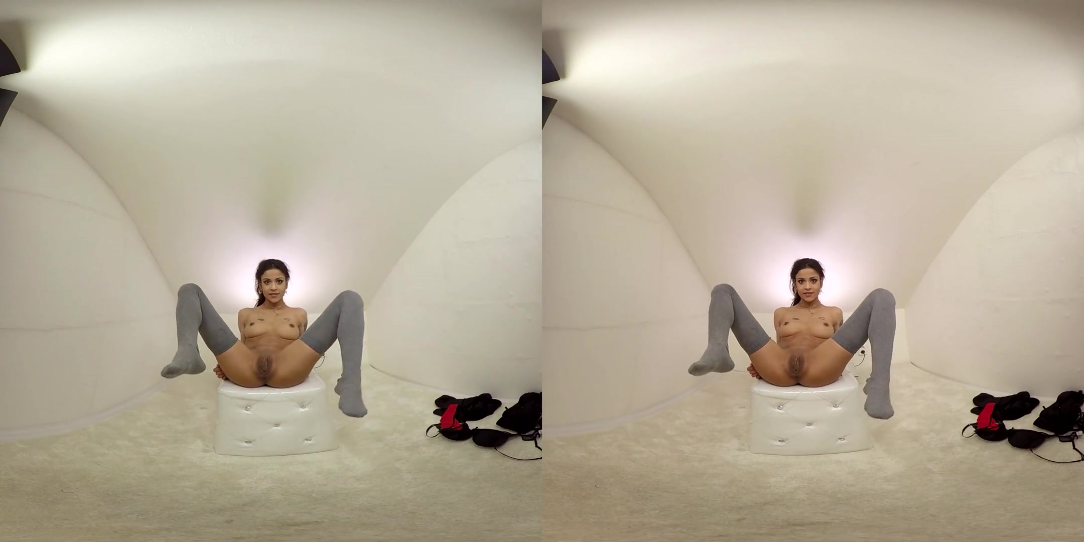 Sandra Soul in Tatted Up Band Girl Sandra Soul Cums - BravoModelsMedia