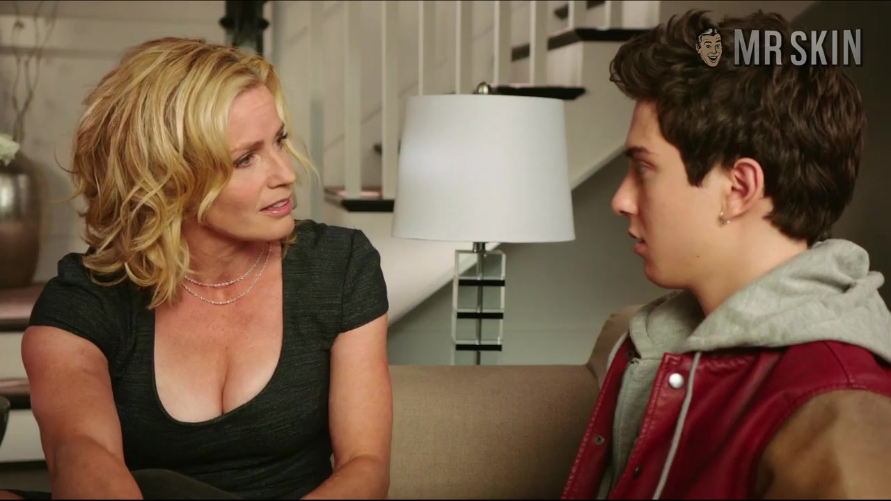 Best Of: Elisabeth Shue - Mr.Skin