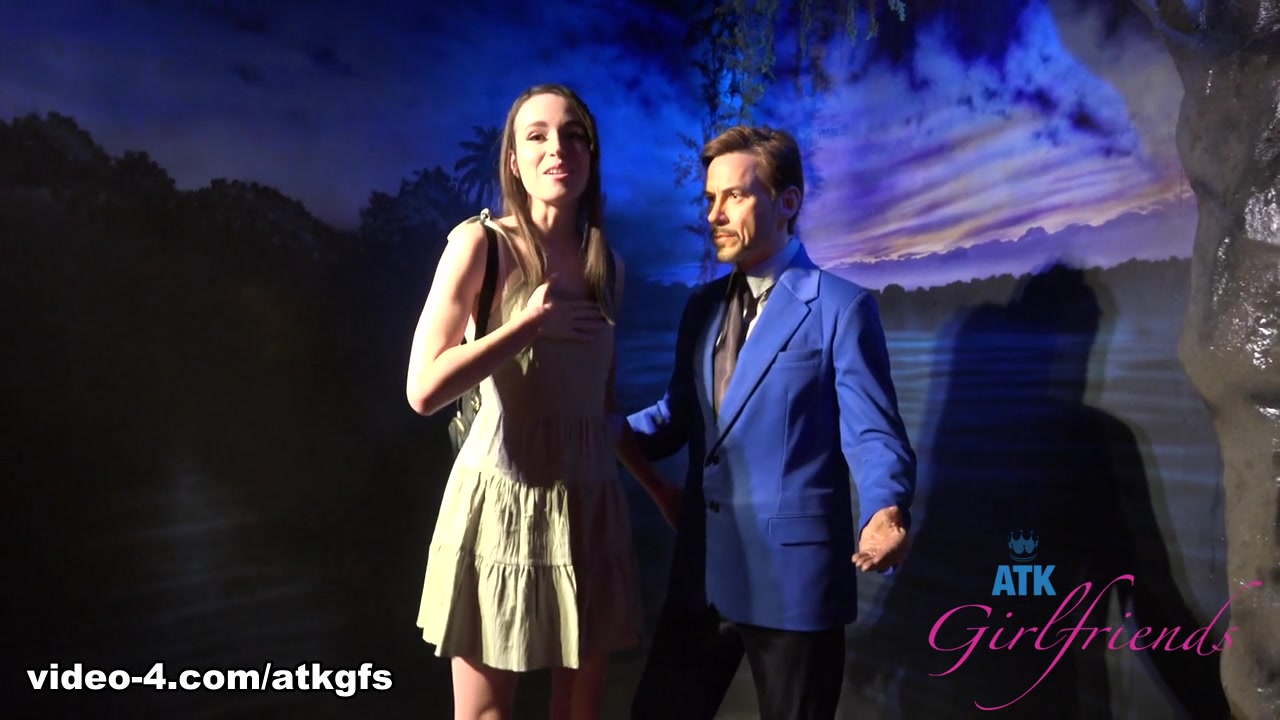 Brooke Johnson : Virtual Date Movie - ATKGirlfriends