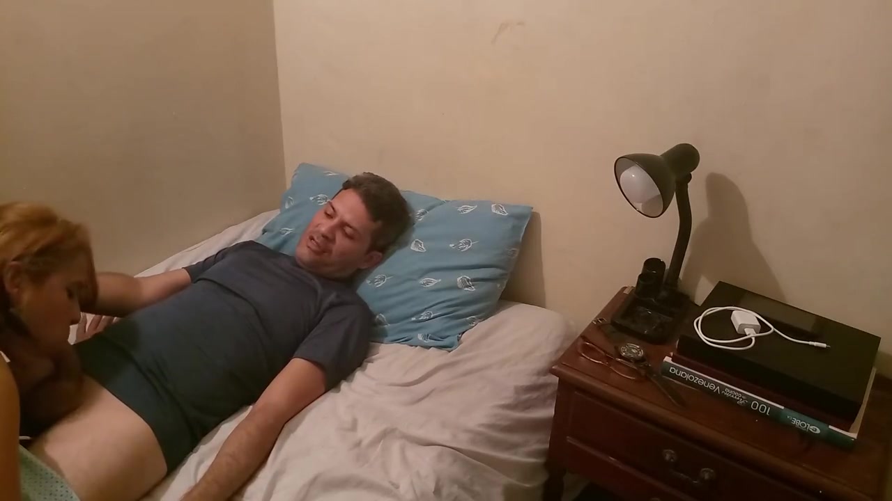 Tina Culona Gina Halime Sacude La Verga Del Pajero De Su Novio