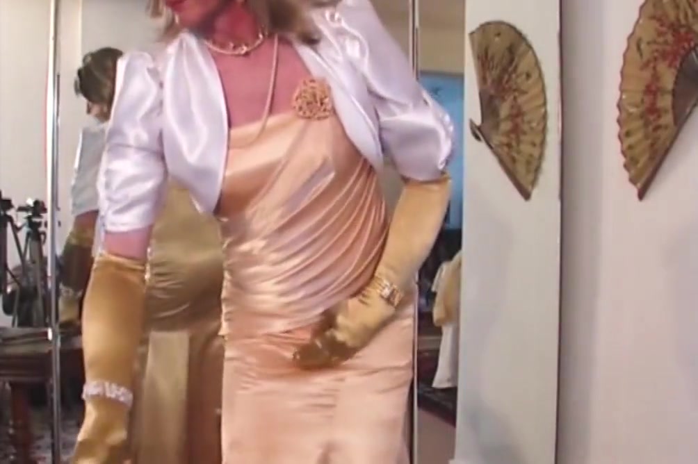 Desperate Gold Satin Lady
