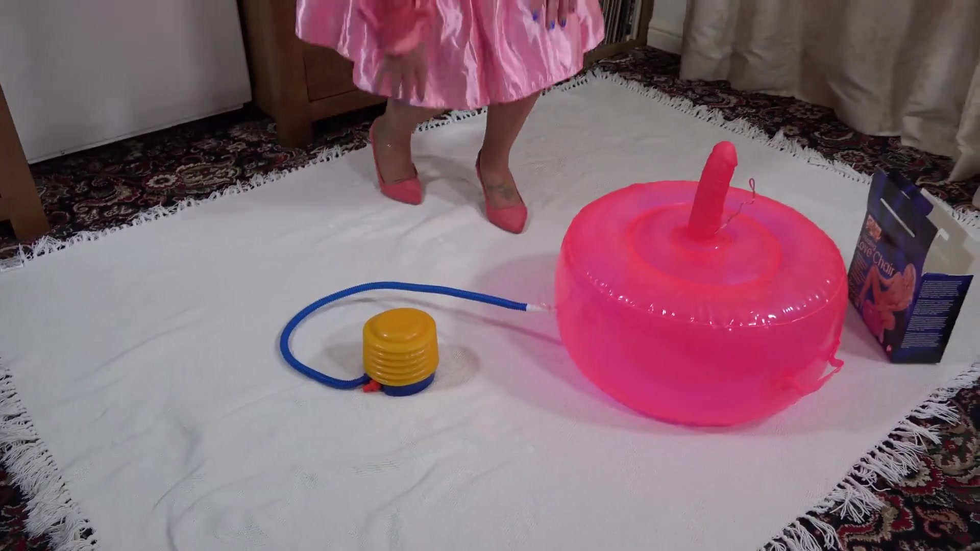 Inflatable Love Chair Pt1 - TacAmateurs
