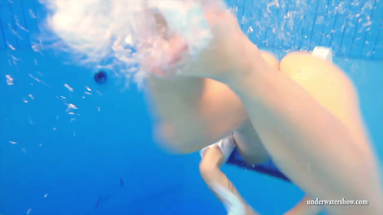 UnderwaterShow Video: Zuzanna