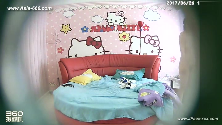 Hackers use the camera to remote monitoring of a lover's home life.393