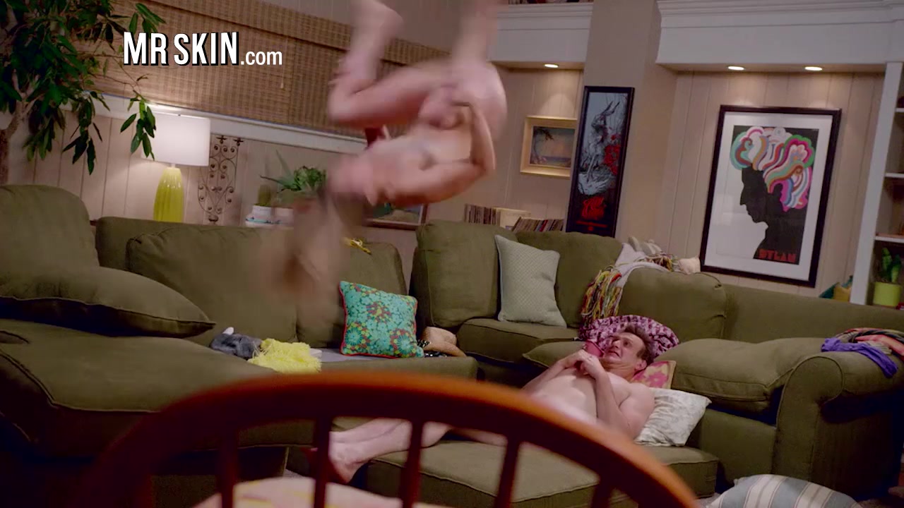 Shailene Woodley Goes Nude in White Bird in a Blizzard - Mr.Skin