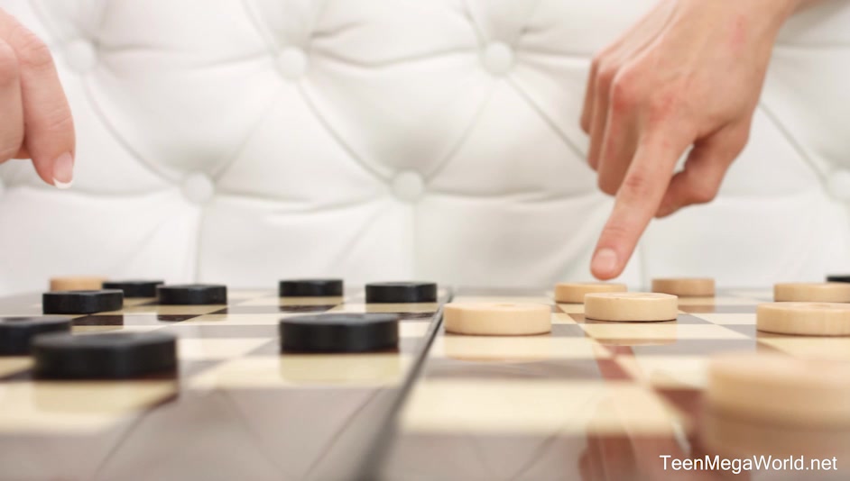 checkers and doggy games - TeenSexMania