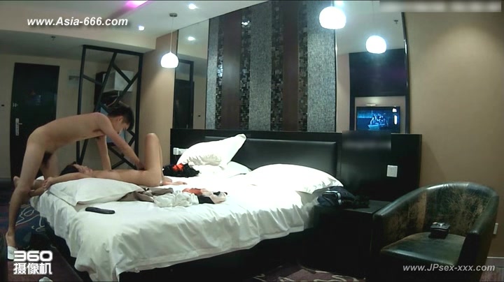 Hackers use the camera to remote monitoring of a lover's home life.167