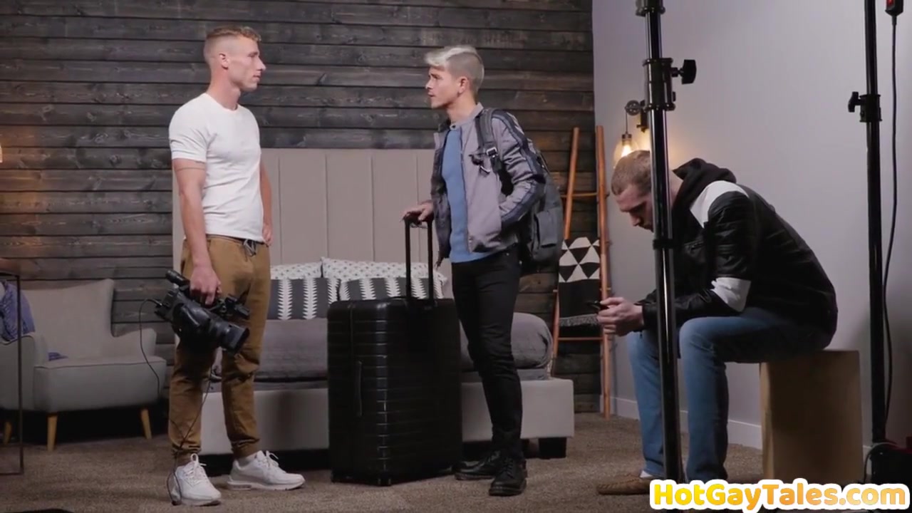 Andy Taylor And Justin Matthews - Jizzed Blond Stud Gets Bareback Fucked By Tattooed Bf
