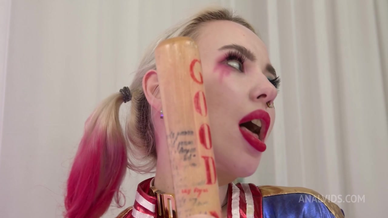 Joker dirty anal fucked Harley Queen and Poison Ivy FLX025 - AnalVids
