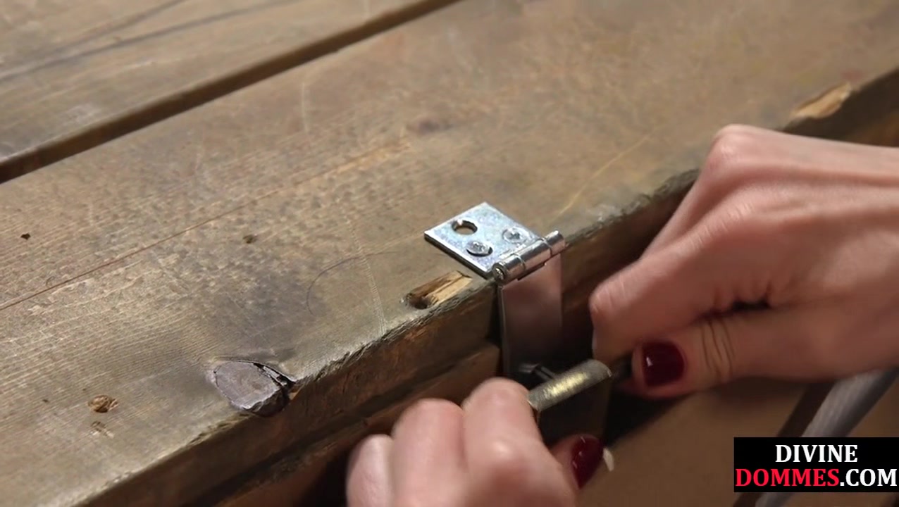Mean domina whipping clothespin sub after facesits him
