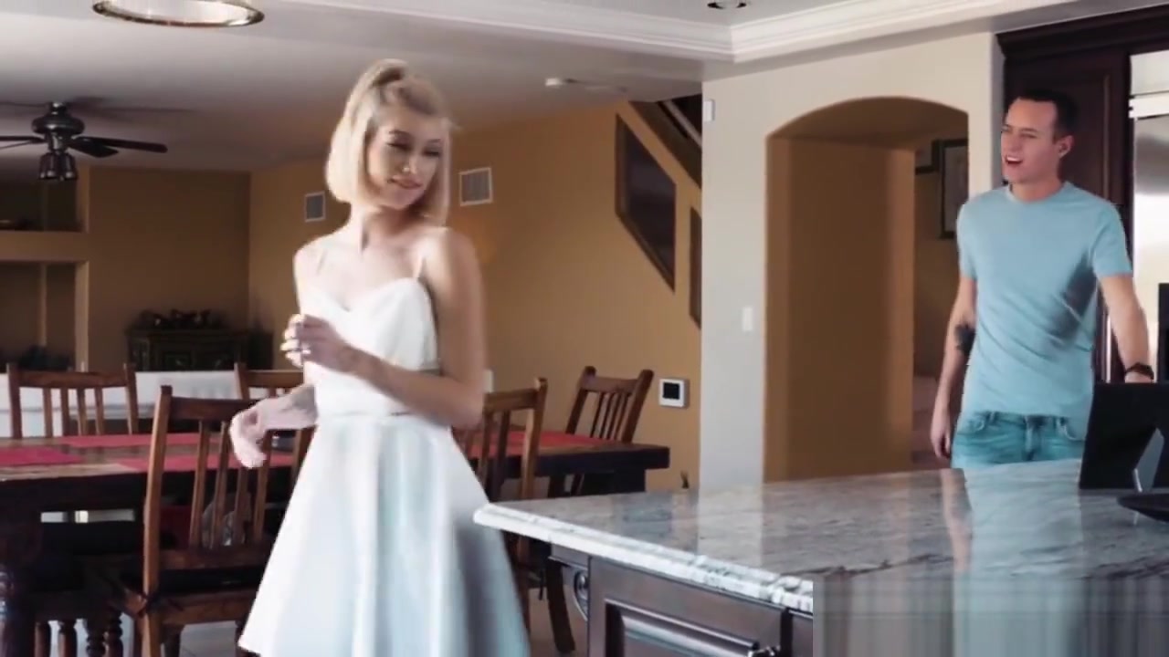 Bad Babysitter - Sexy blonde Arya Fae likes sucks dick on bestclipxxx