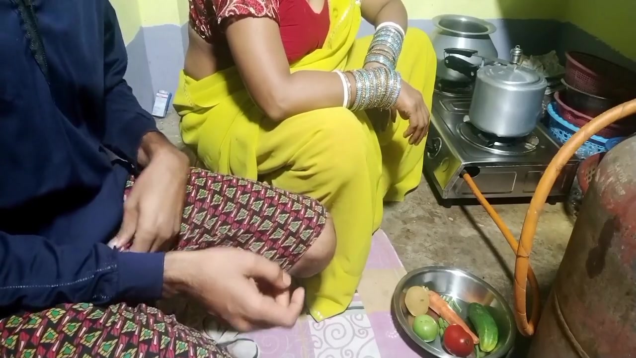 I My Friends Wife. Dost Ki Biwi Ko Kitchen Me Choda.with Bengali Audio... Use Headphone For Better Experience