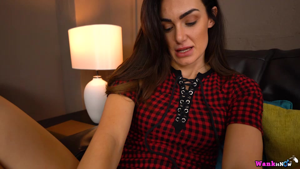 Laura - Little Game - Sexy Videos - WankitNow