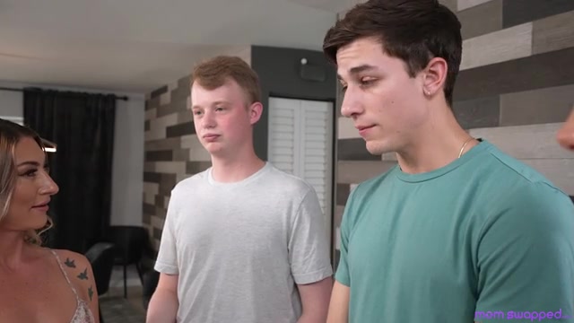 They Are Just So Hot We Had To Swap Them - S3:E2 - Momlover