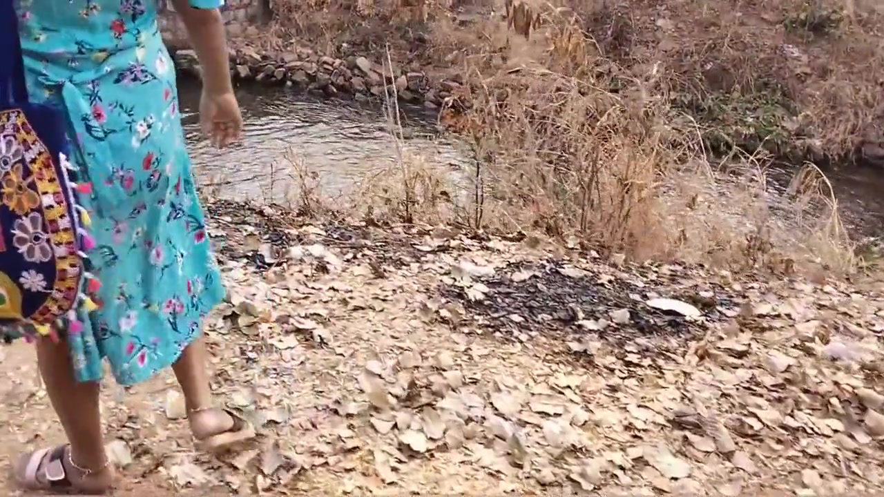 Hot Desi Sexy Bhabhi Girl Shows Sexy Boobs By Doing Bath Show In Outdoor Also Roams In Forest