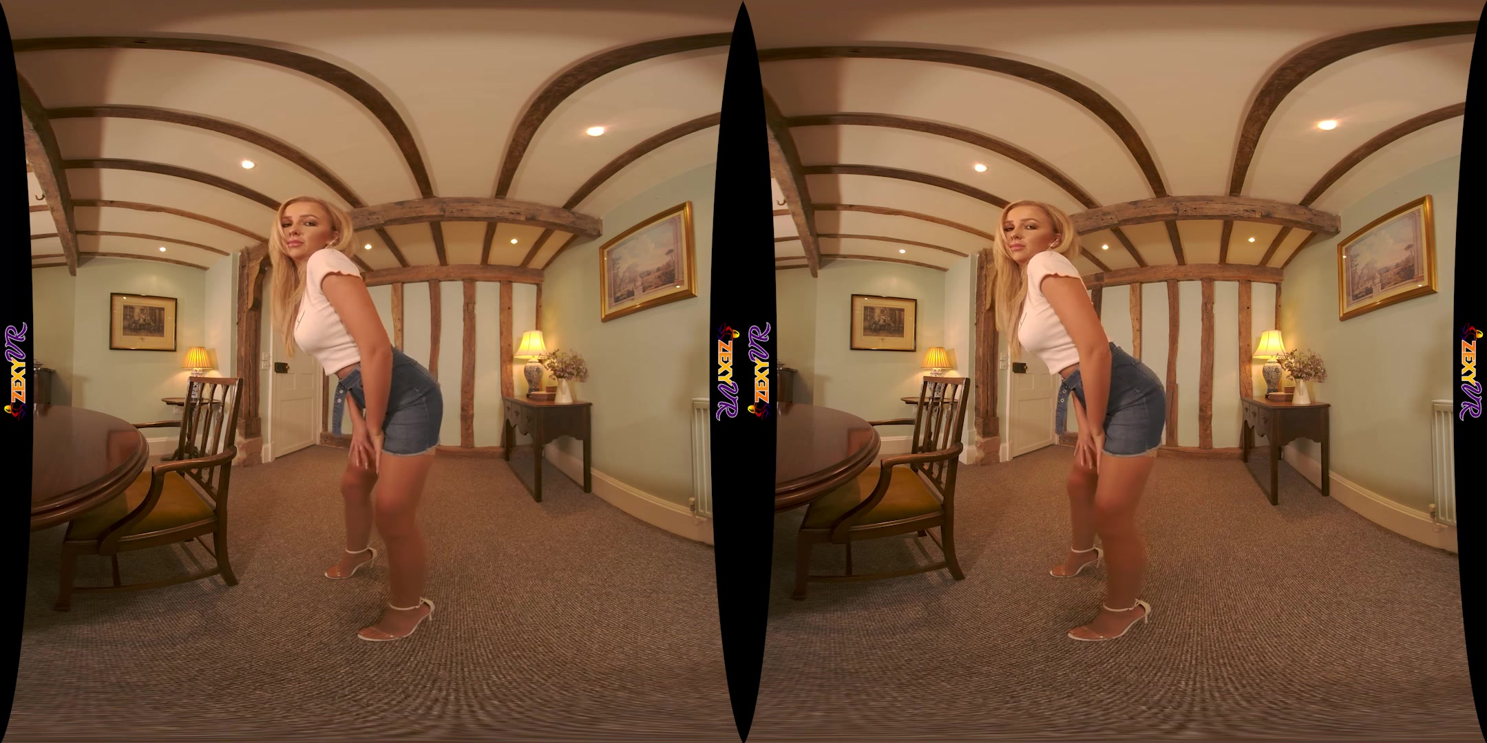 Peachy and Cheeky featuring Bethany Morgan - ZexyVR