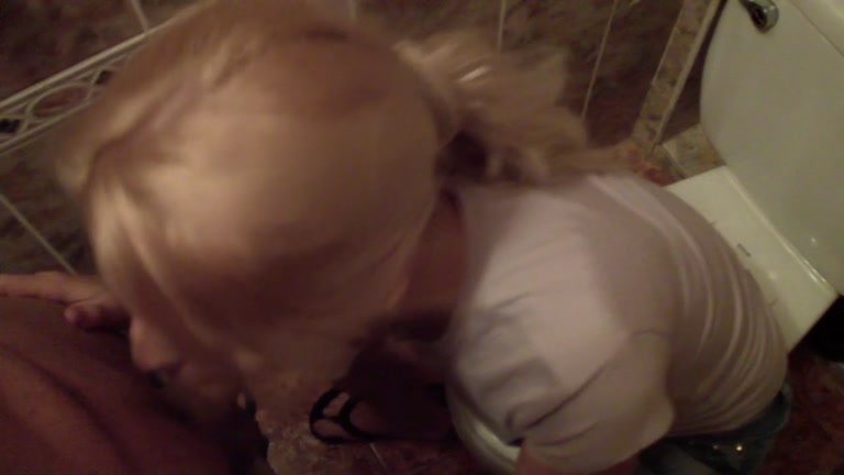Sexual non-professional girlfriend vid with blond drilled in throne room