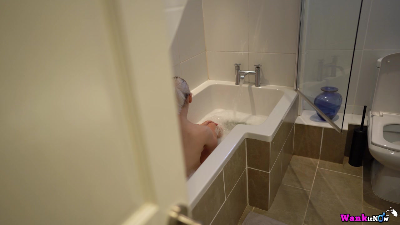 Cherry English - Let Me Stay - Sexy Videos - WankitNow