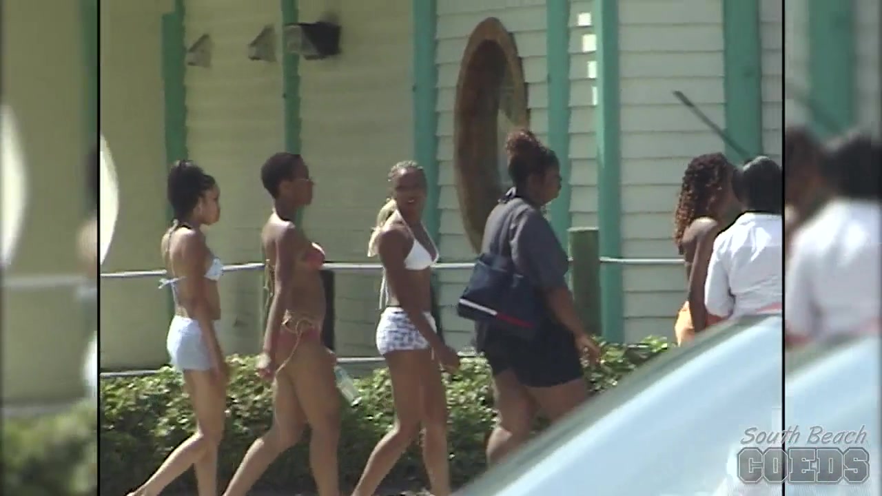 Ass and Titty Watching on South Beach Miami Florida - SouthBeachCoeds