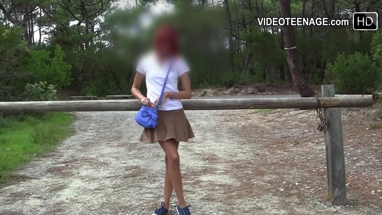 lovely 19 years girl nude at beach