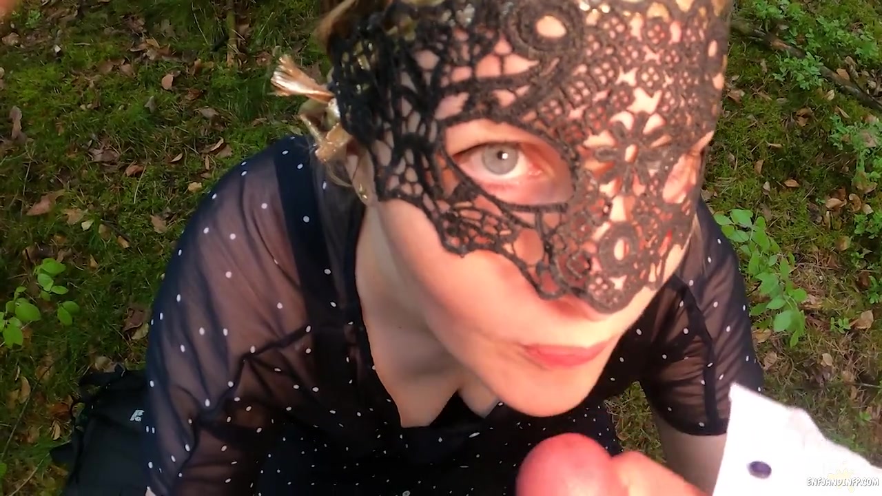 A Nice Blowjob In A Private Forest - Sex Movies Featuring Enfjandinfp