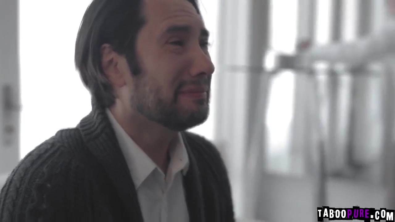 Tommy Pistol - Stepdad Seduced By His Android Clone Dauther