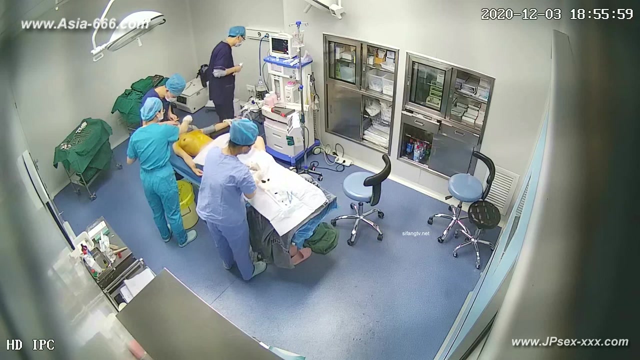 Peeping Hospital patient .4