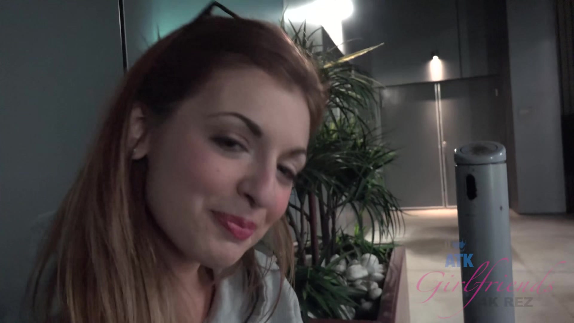 Virtual Vacation In Las Vegas With Mackenzie Lohan Part 1
