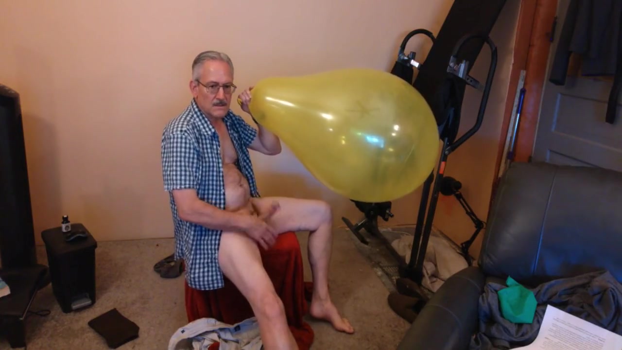 98 More Slow Q24 Balloon Inflation And Jerk Off Fun