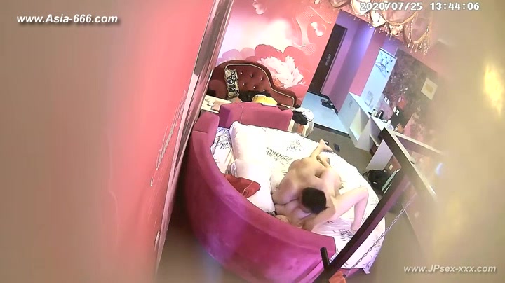Hackers use the camera to remote monitoring of a lover's home life.462