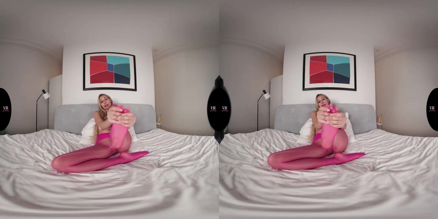 Vibration On The Clit Is Always A Good Idea - VRsolos