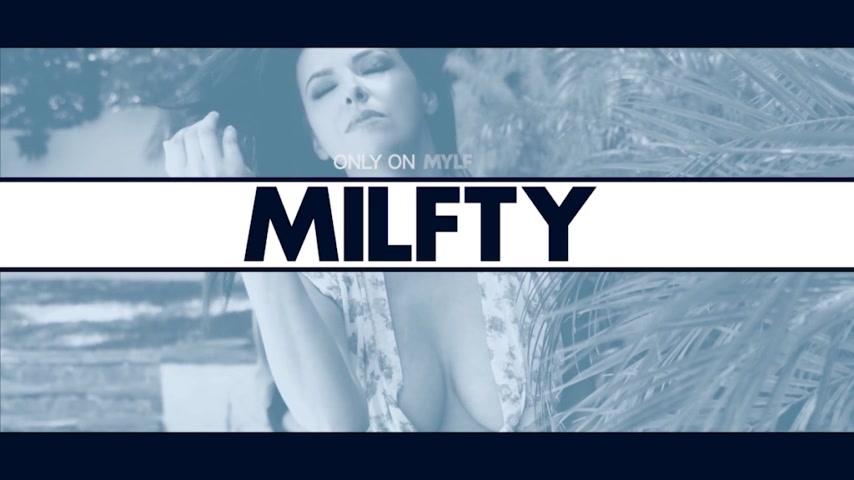 High Score MILF Hottie - MYLF