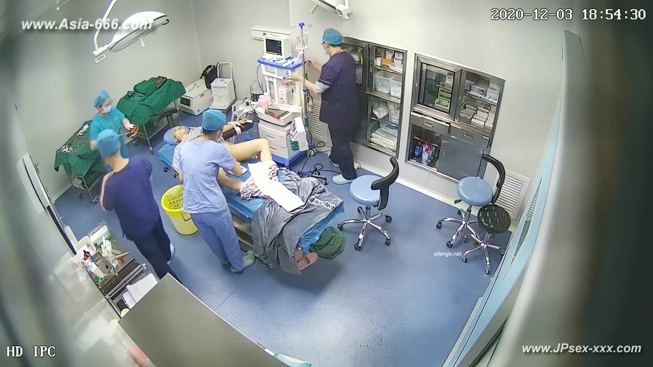Peeping Hospital patient .4