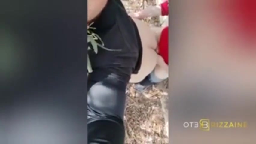 Me Cogieron En Un Sitio Publico