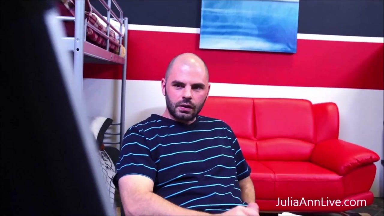 Lucky Student Gets Drained by his Horny Teacher Julia Ann