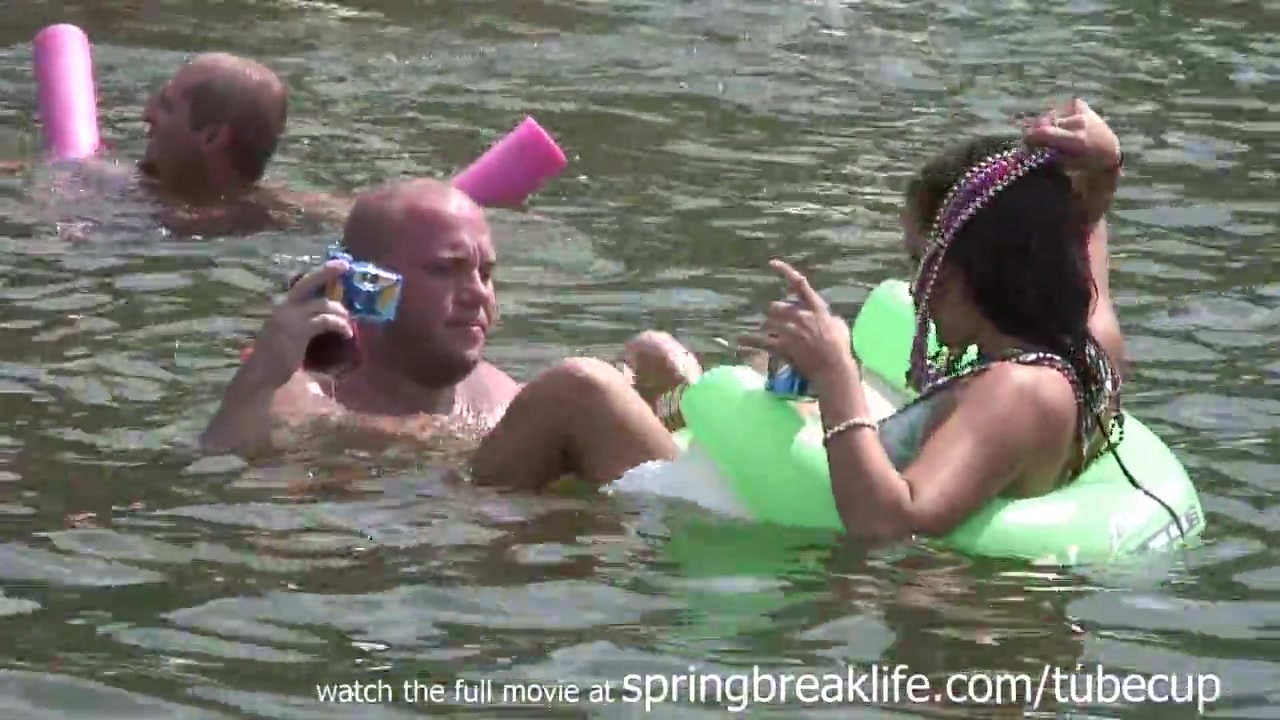 SpringBreakLife Video: Naked In Public On The Water