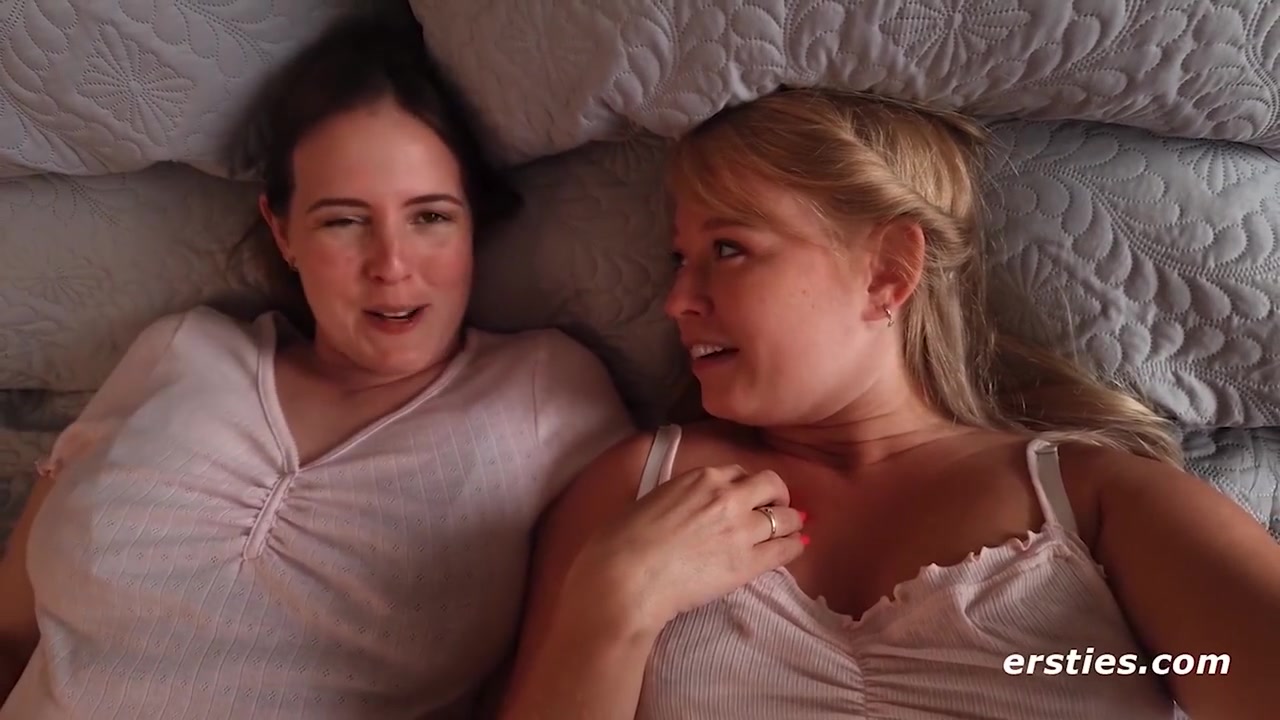 Elise And Anna Enjoy Lesbian Bonding Time Together