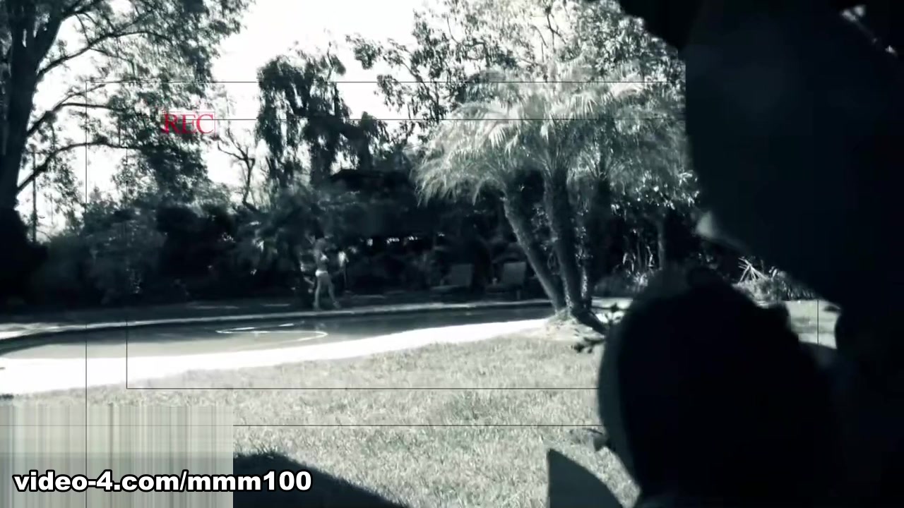 Spying the girl next door getting banged in her yard - MMM100