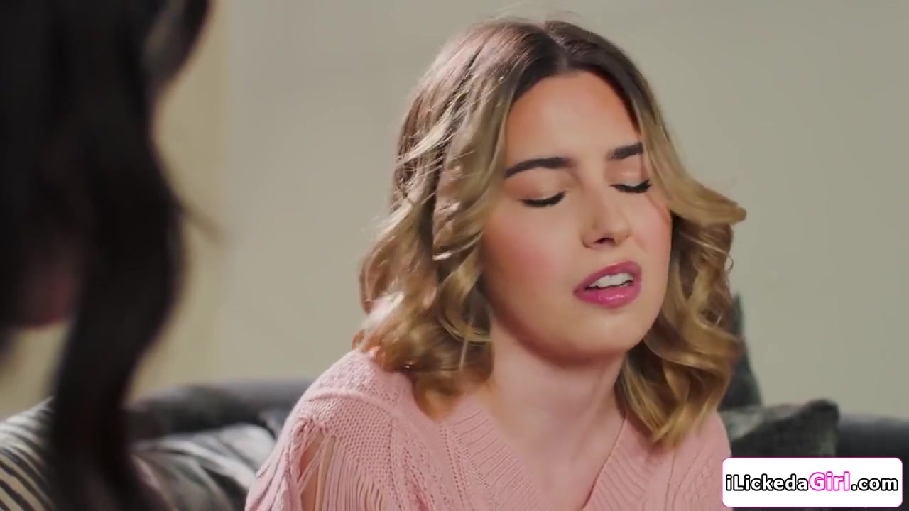 Jane Wilde, Chanel Camryn And The Best In Brunette Babe Facesits Lesbian Customer