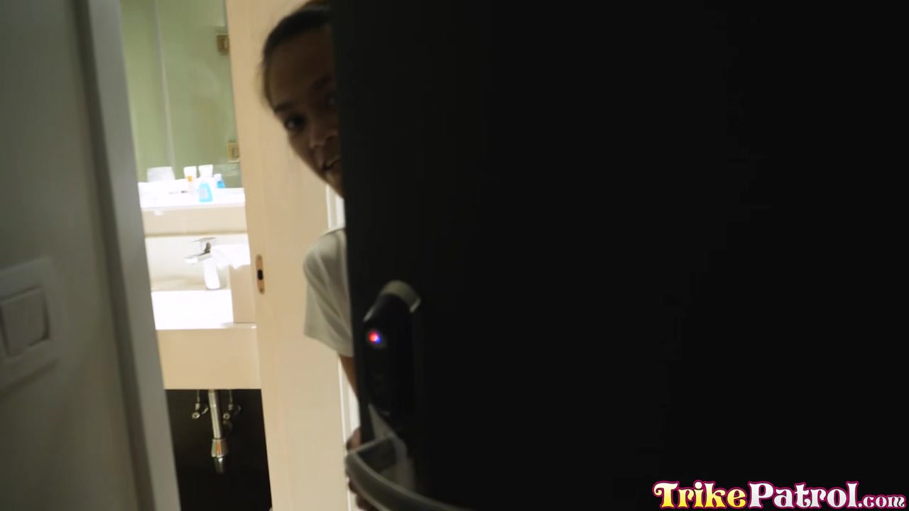 Filipina teen 18+ Nude