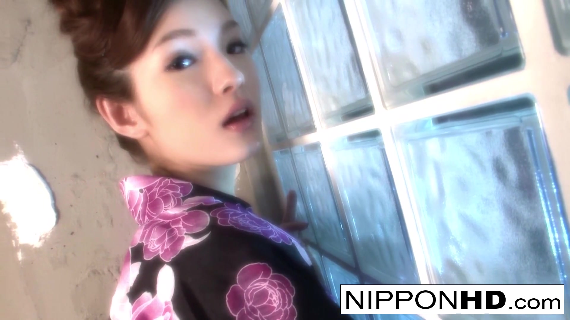 Gorgeous Asian Strips Off Her Kimono To Have Some Fun - NipponHD