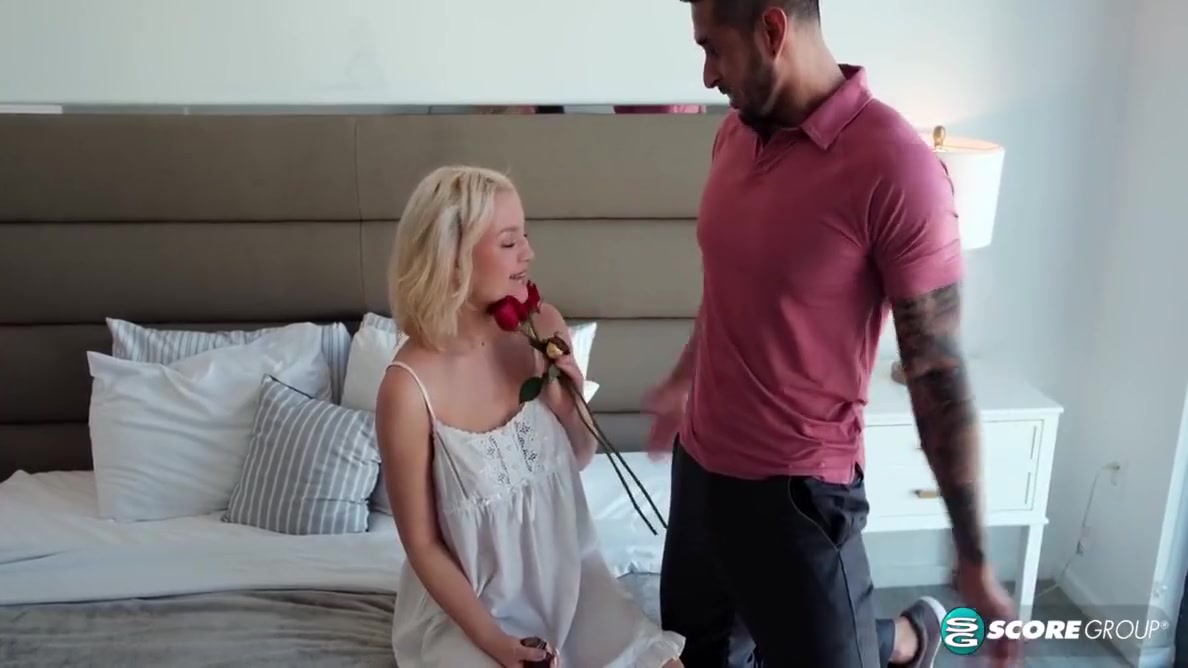 Blonde Beauty Enjoys A Sucking With Valentine S Day And Annalena Reno